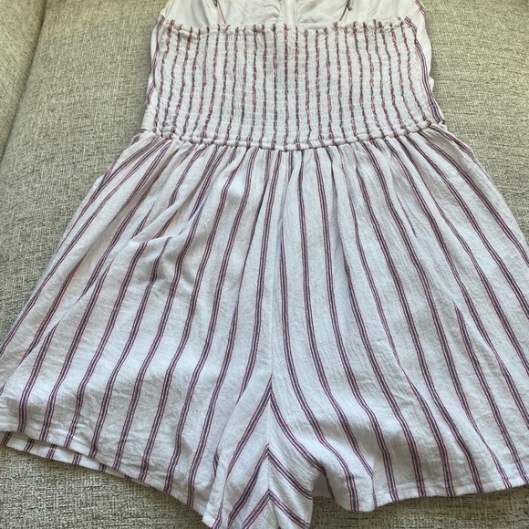 Hollister Romper - Picture 2 of 6